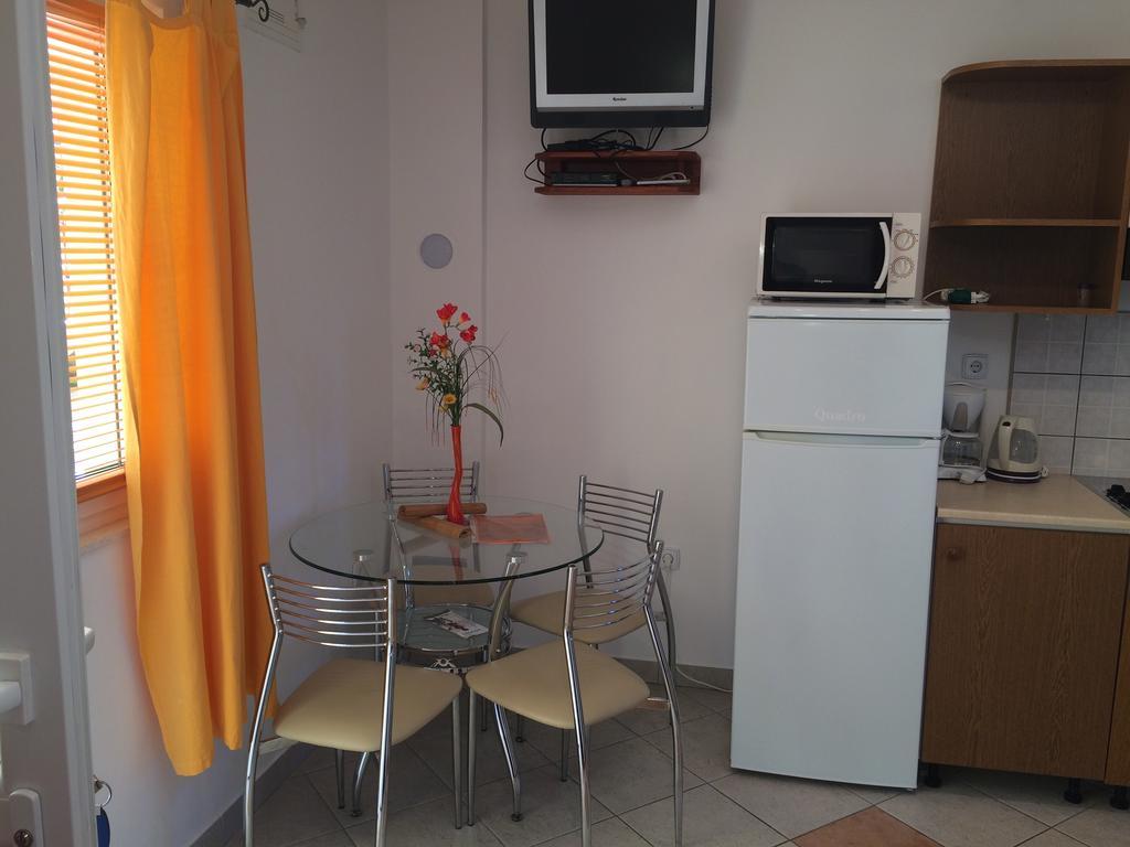 Apartment Kolundzic Нови Винодолски Стая снимка