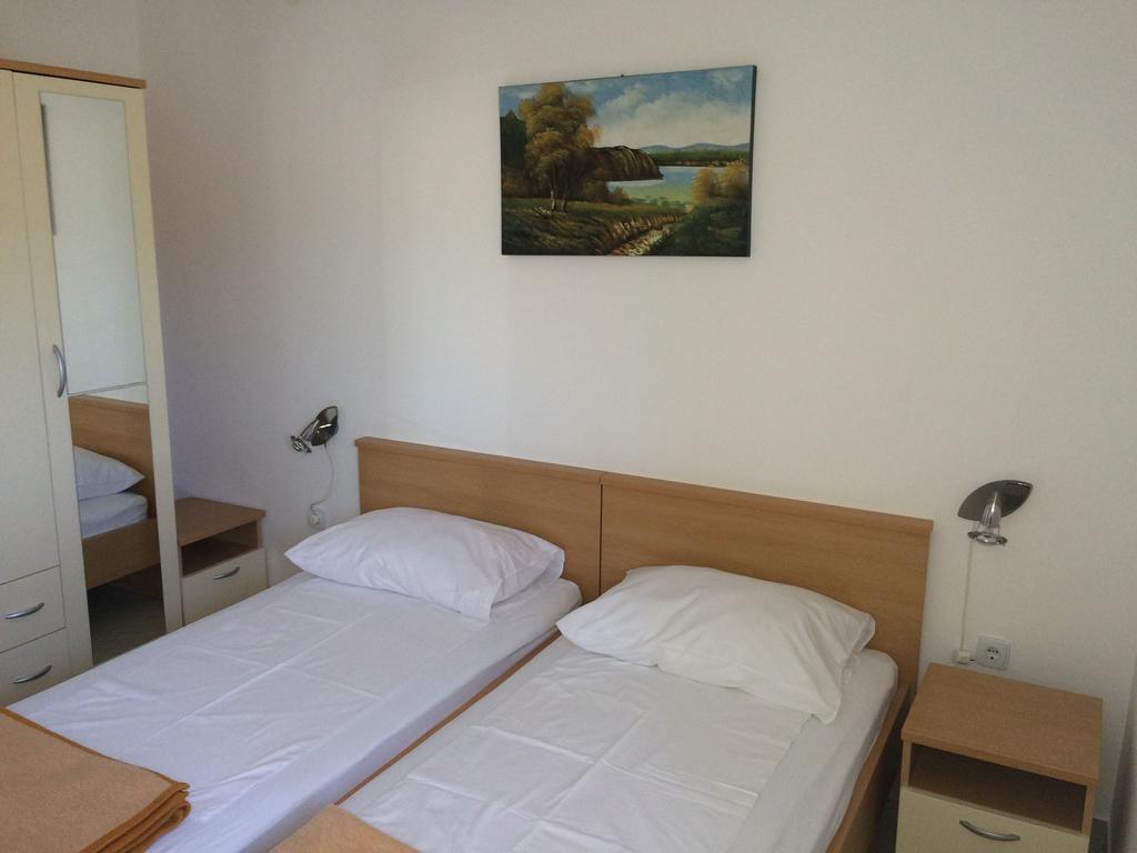 Apartment Kolundzic Нови Винодолски Екстериор снимка