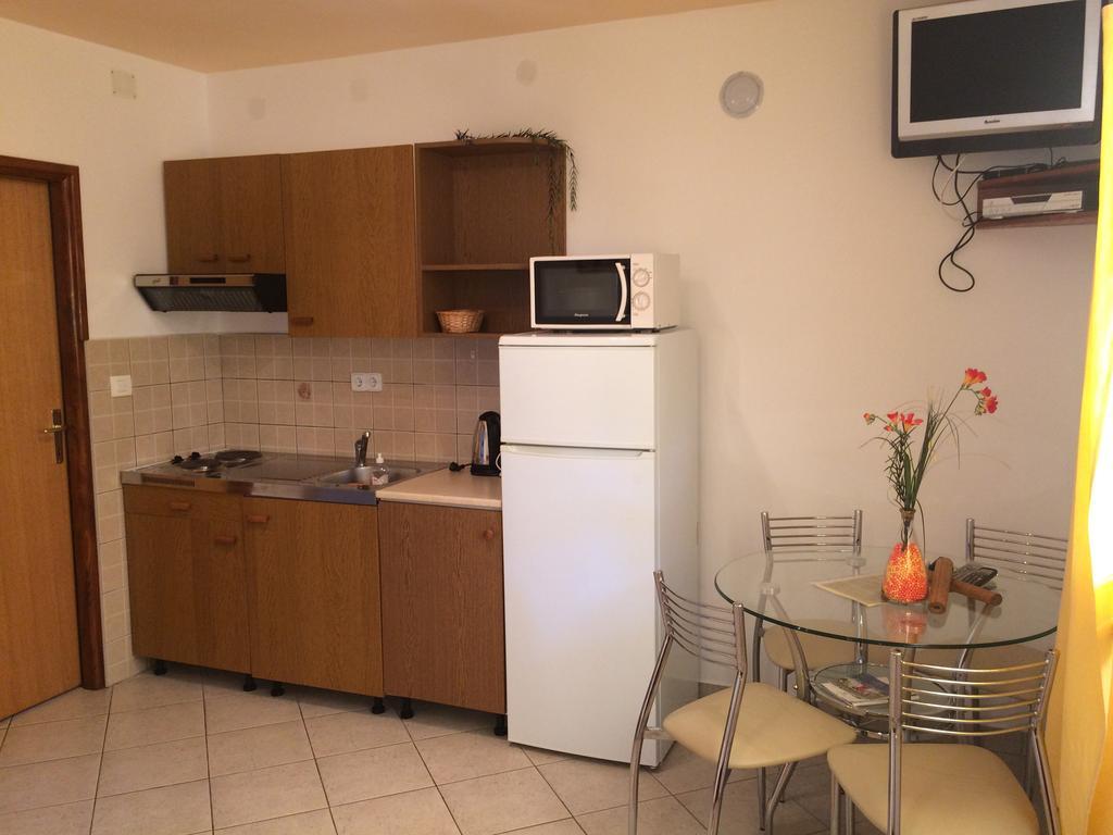 Apartment Kolundzic Нови Винодолски Стая снимка
