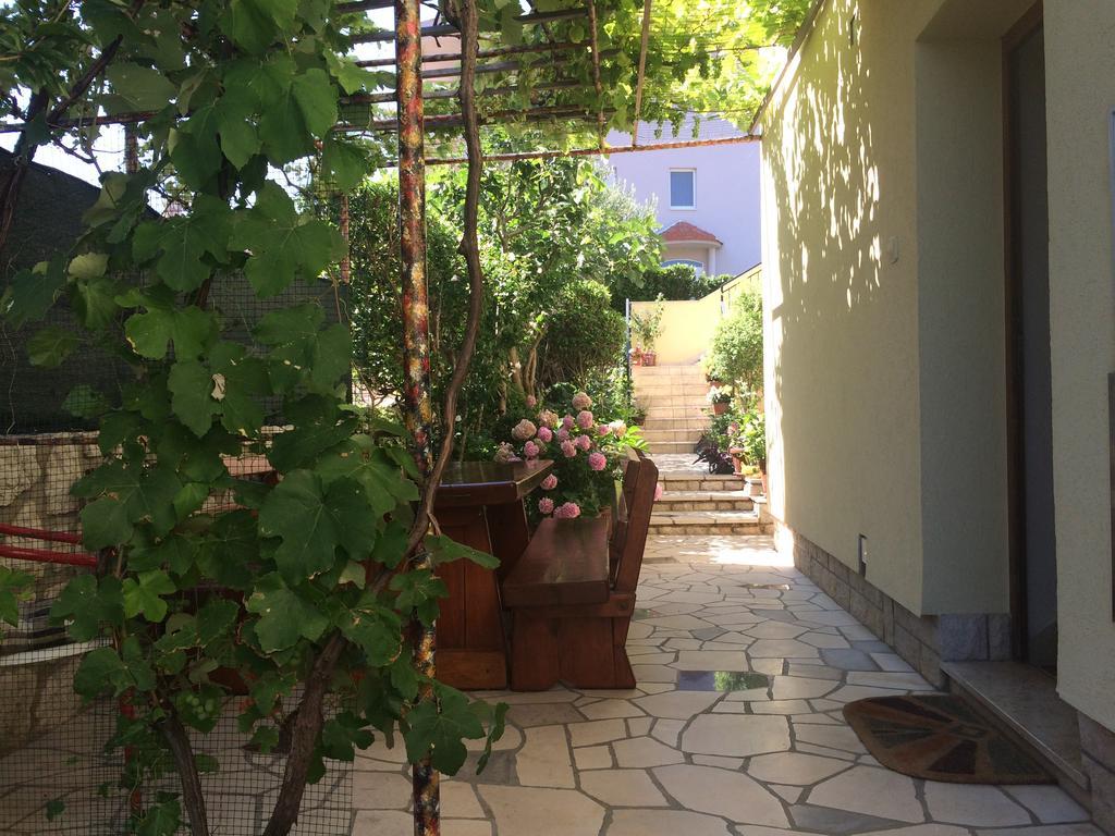 Apartment Kolundzic Нови Винодолски Стая снимка