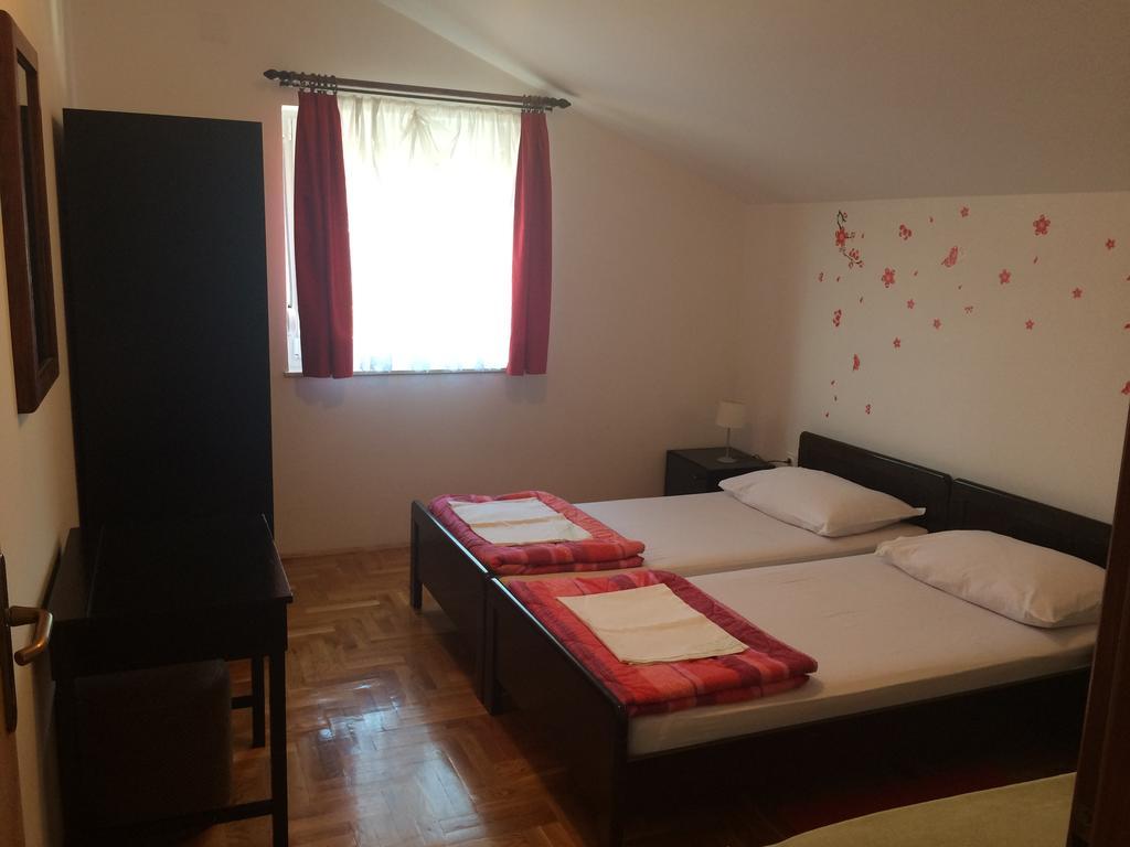 Apartment Kolundzic Нови Винодолски Стая снимка