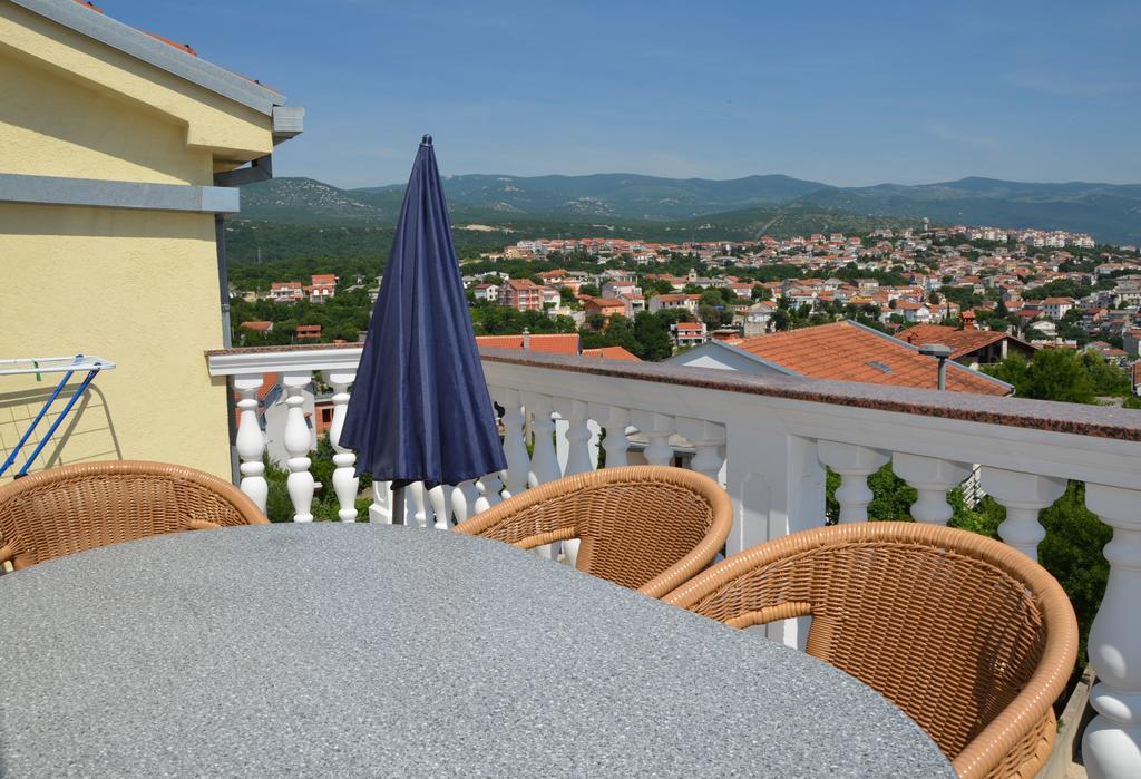 Apartment Kolundzic Нови Винодолски Екстериор снимка